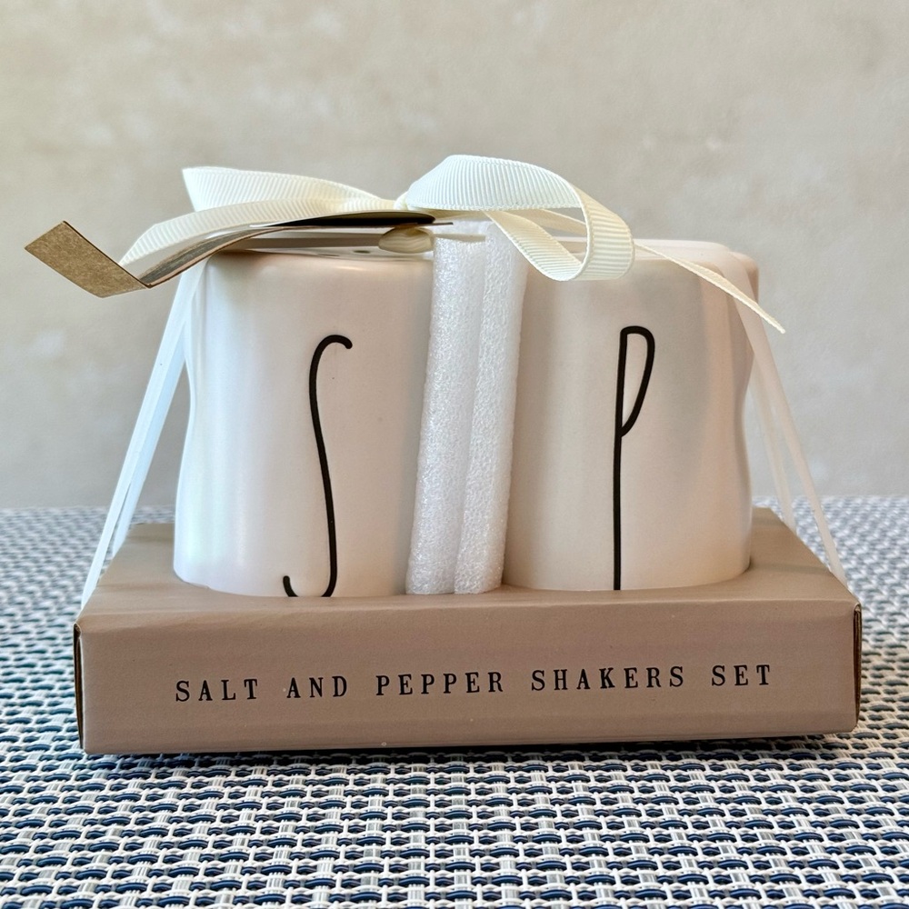 Rae Dunn S & P Salt Pepper Shakers BRAND NEW!